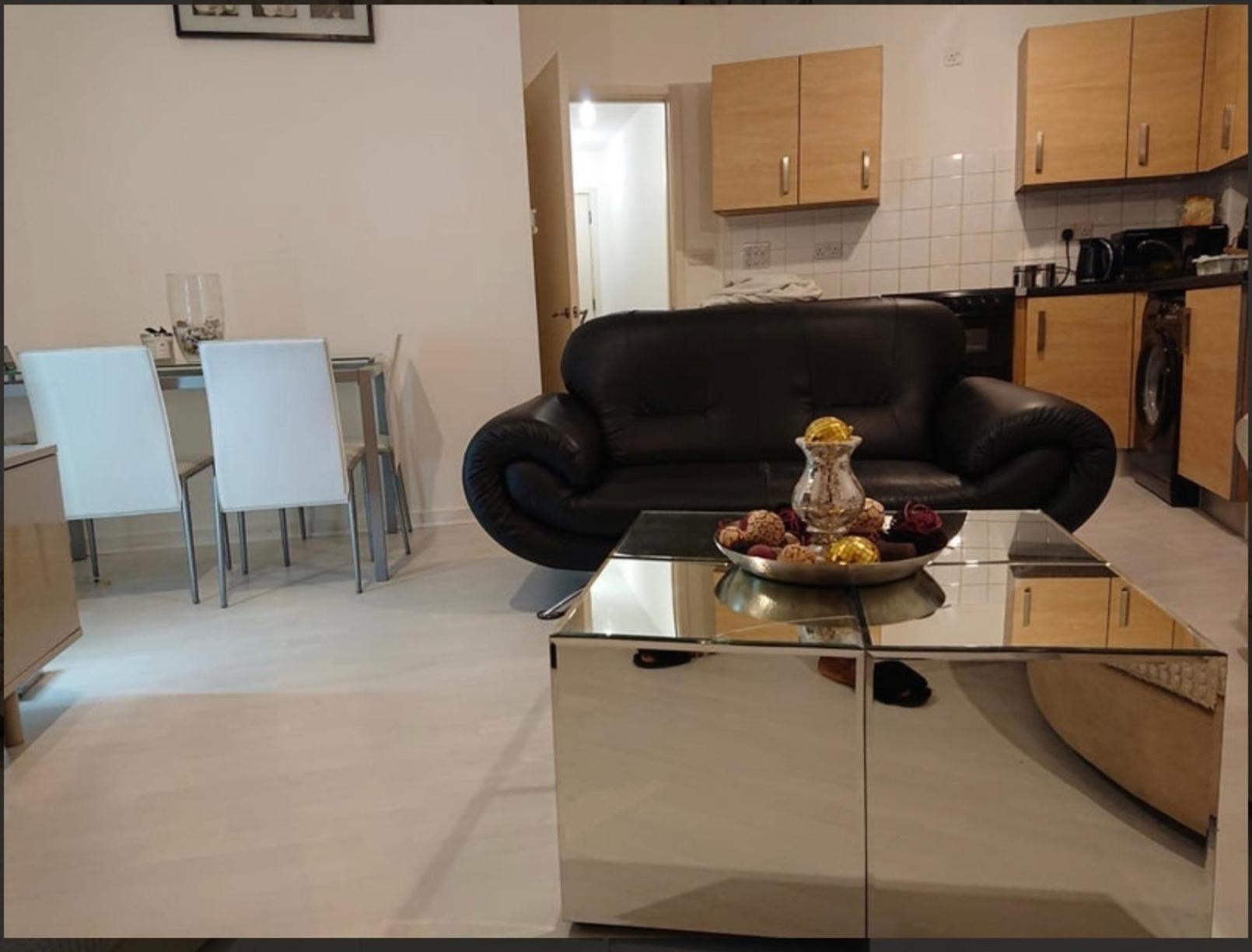 Lovely Private Bedroom In Central 런던 외부 사진